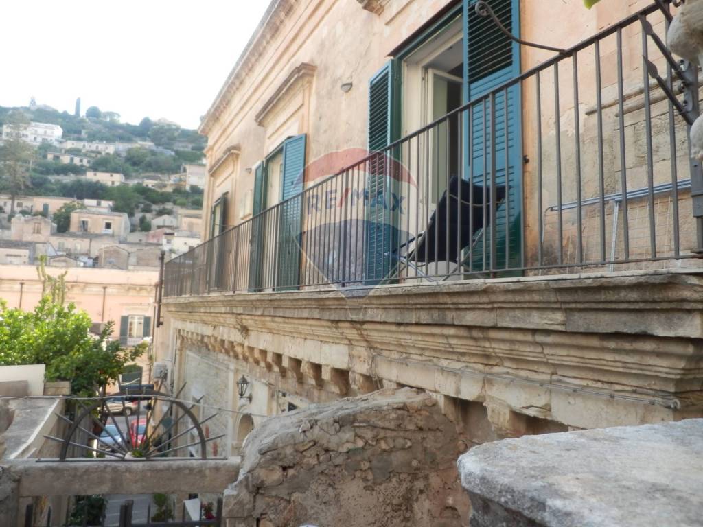 Casa indipendente a Modica in CORSO UMBERTO 1, 244 - Foto 2