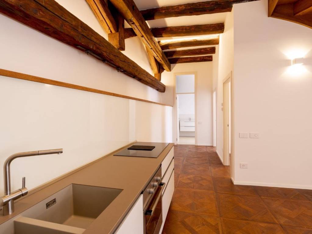 Appartamento a Trento in Via Paolo Mazzurana Oss, 5 - Foto 2