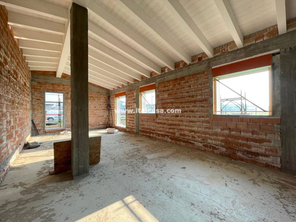 Villa a Bagnolo san vito in VIA GIORGIO LA PIRA - Foto 3