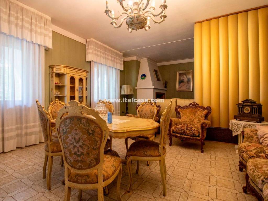Villa a Gazoldo degli ippoliti in Via Leoncavallo - Foto 3