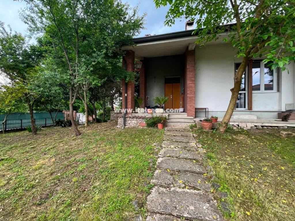 Villa a Curtatone in Via XXIX Maggio - Foto 5
