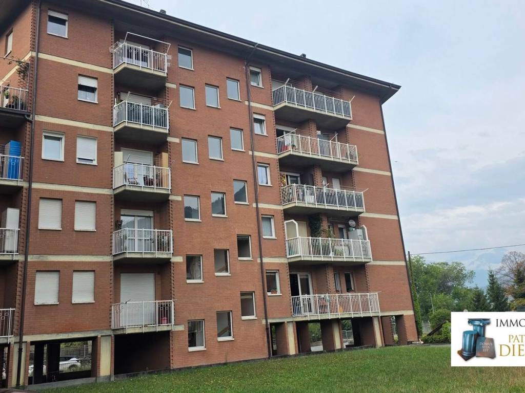 Appartamento a Aosta in via Grand Eyvia - Foto 2