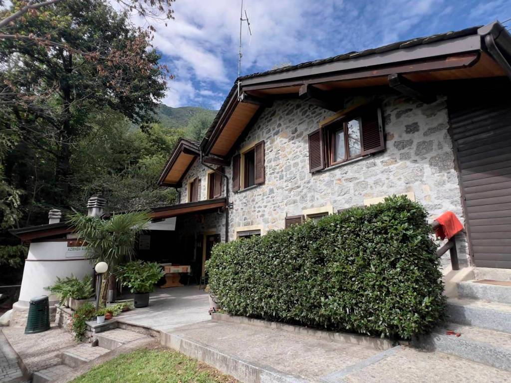 Casa indipendente a Ardenno in Via Motta 1 - Foto 2