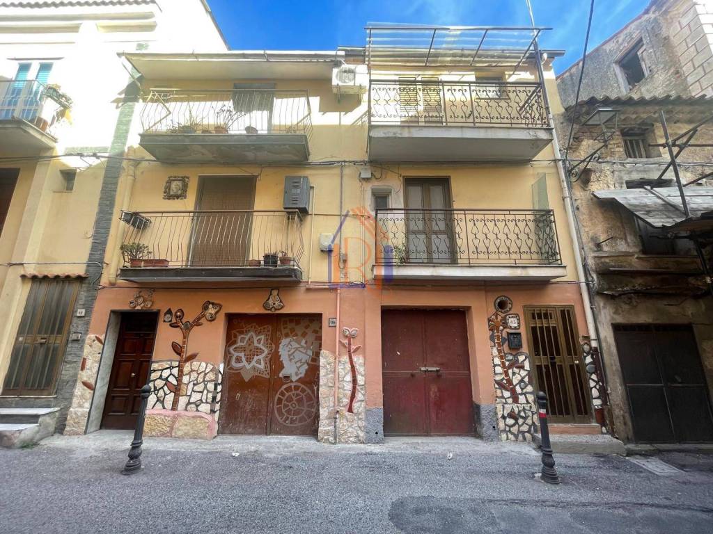 Appartamento a Lamezia terme in Via Crocefisso, 43 - Foto 2