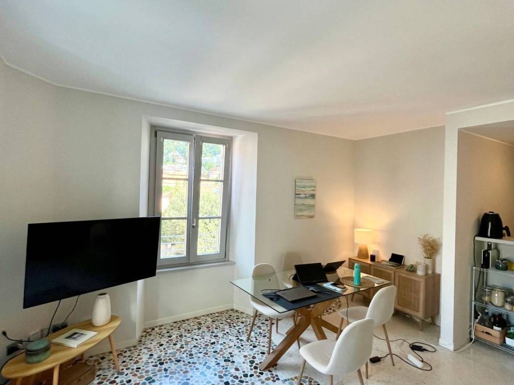 Appartamento a Como in Via Maurizio Monti, 58 - Foto 4