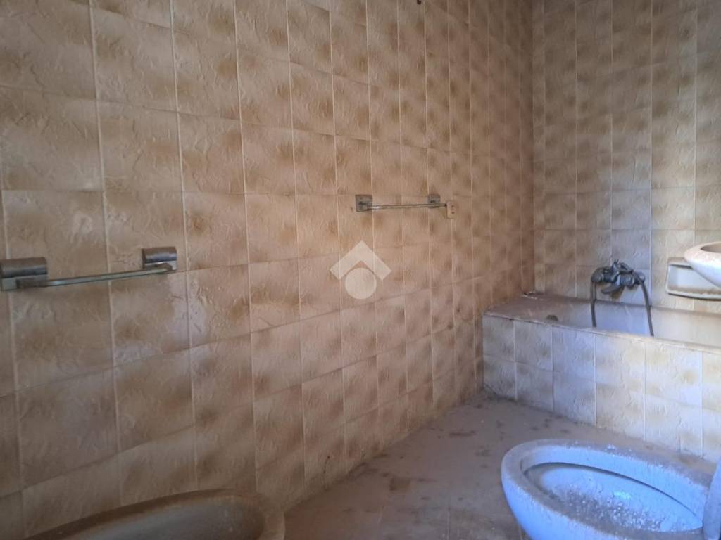 Casa indipendente a Carovigno in Via Anna Frank - Foto 4