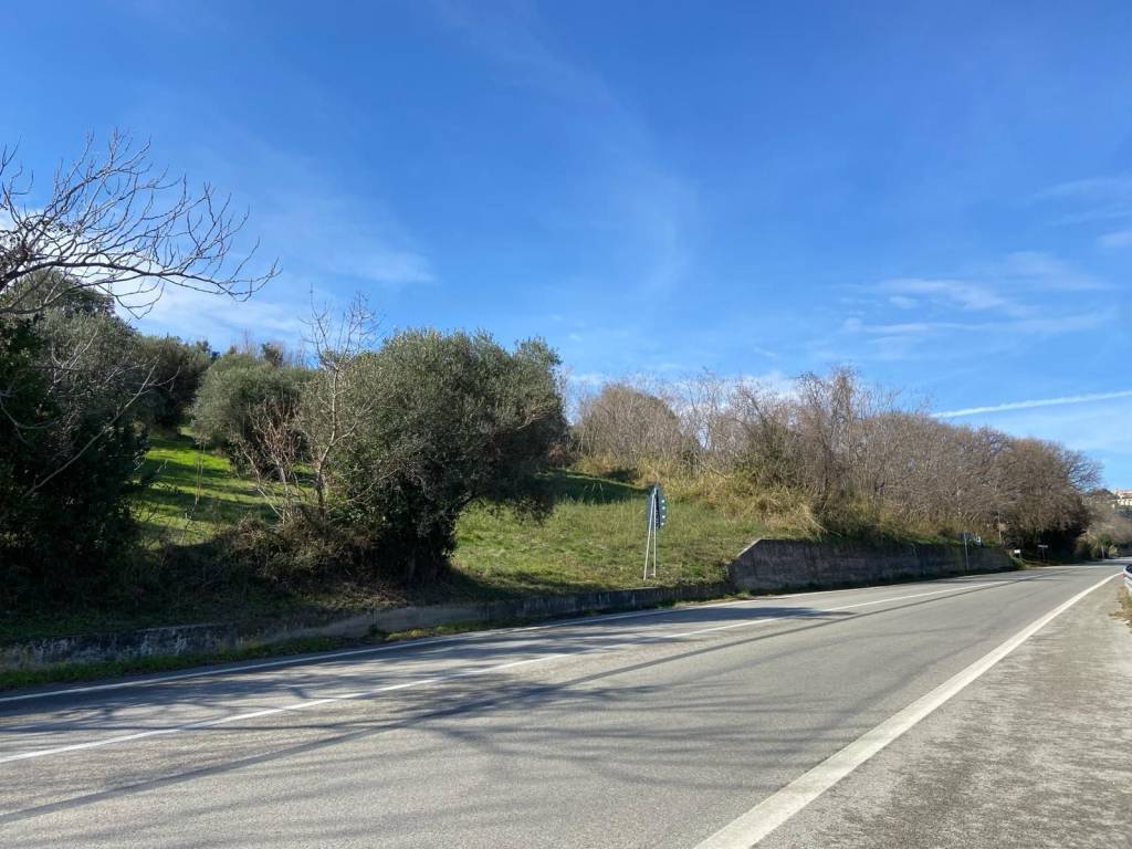 Terreno a Silvi in Strada Provinciale di Atri - Foto 5