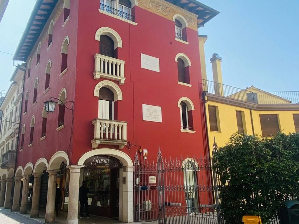 Appartamento a Pordenone in Corso Vittorio Emanuele II - Foto 2