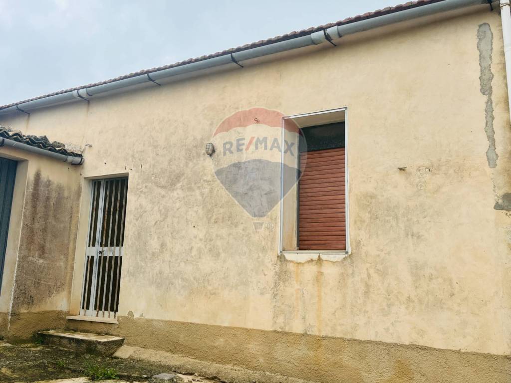 Casa indipendente a Ragusa in Via del Tellesimo, 14 - Foto 3