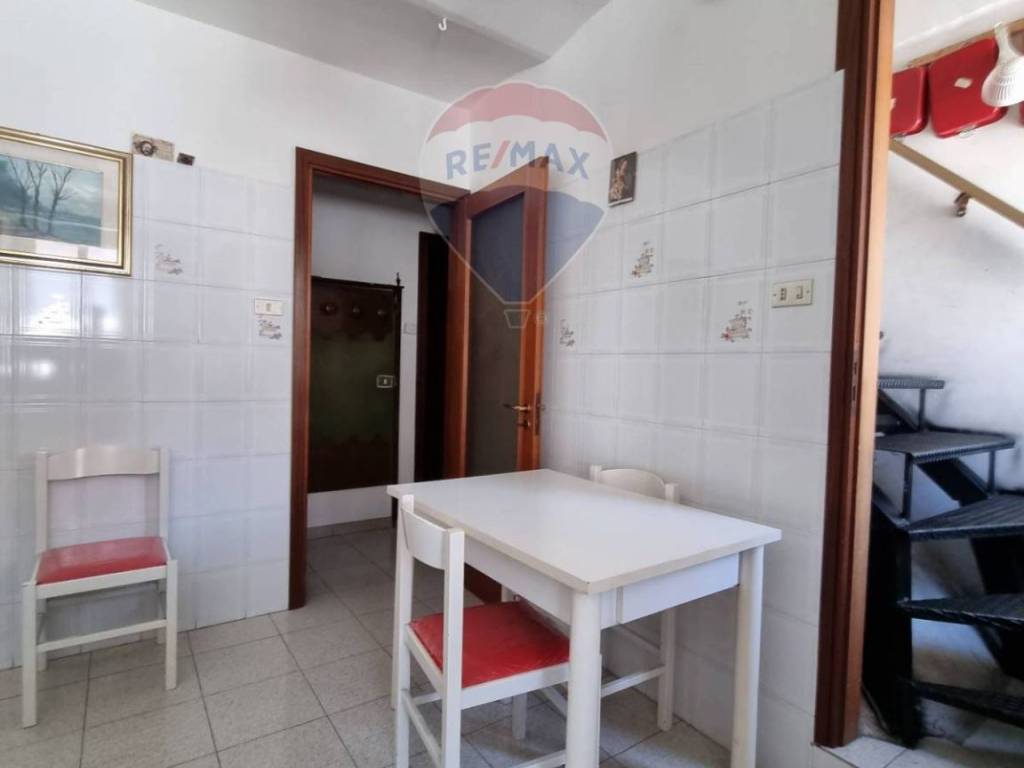 Casa indipendente a San pietro avellana in Via Alessandro Marracino, 27 - Foto 4
