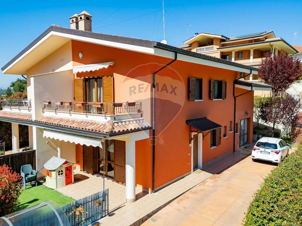 Villa a Pianella in Via Pescara, 13 - Foto 2