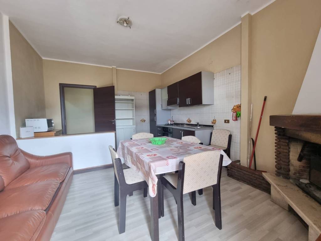 Appartamento a Catanzaro in Viale Crotone, 121 - Foto 2