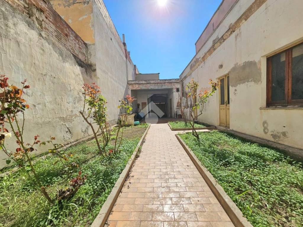 Casa indipendente a Quartu sant'elena in Via eligio porcu, 151 - Foto 3