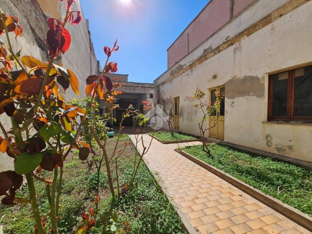 Casa indipendente a Quartu sant'elena in Via eligio porcu, 151 - Foto 4