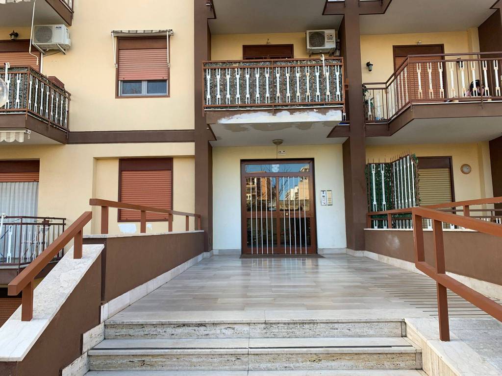 Appartamento a Palermo in Via Ammiraglio Persano, 24 - Foto 3