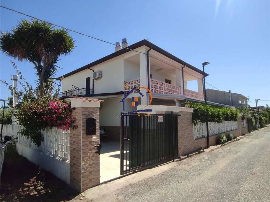 Villa a Corigliano-rossano in Via della Fontana - Foto 3