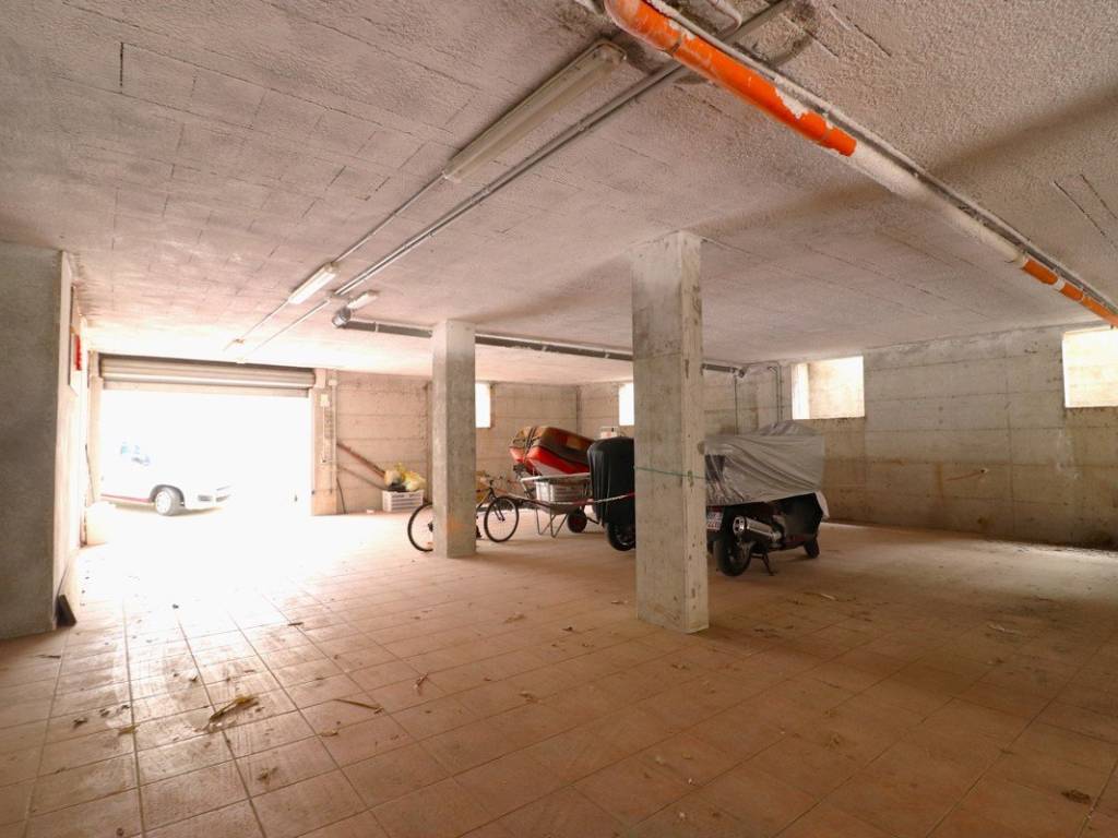 Box / garage a Tortolì in Via Generale Tosciri, sn - Foto 2