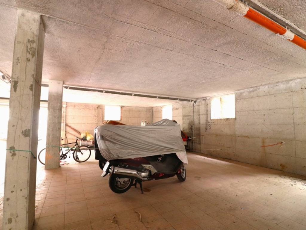 Box / garage a Tortolì in Via Generale Tosciri, sn - Foto 4