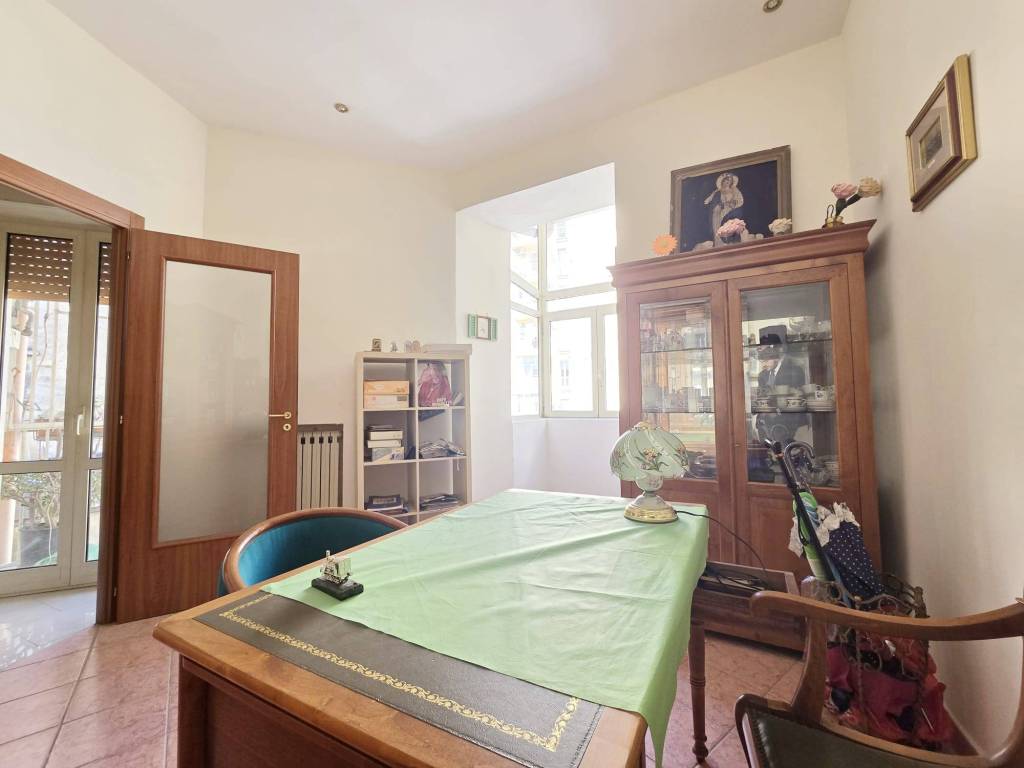 Appartamento a Napoli in Via Bosco di Capodimonte, 55 - Foto 5