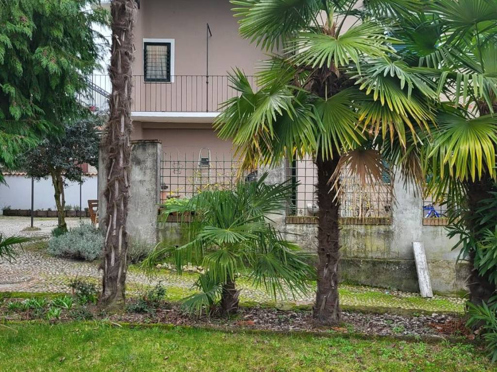 Rustico / casale a Pombia in Via Antonio Gramsci, 29 - Foto 2