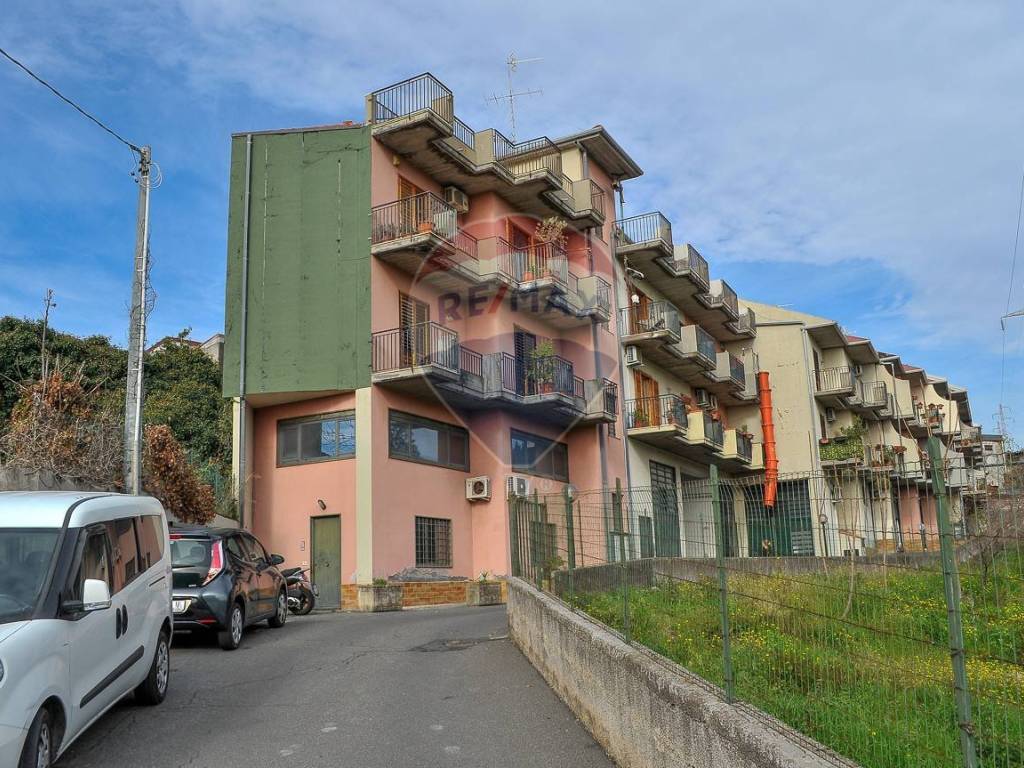 Box / garage a Acireale in Via Sciarelle, 144 - Foto 2