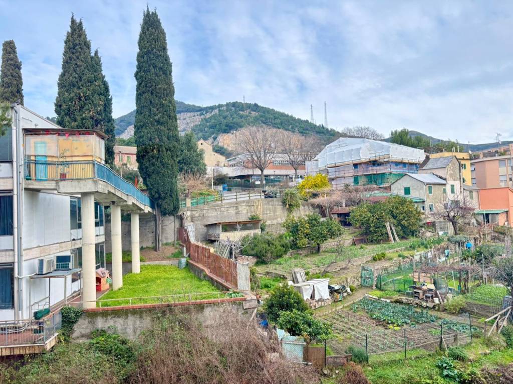 Appartamento a Genova in Via Santa Maria della Costa - Foto 2