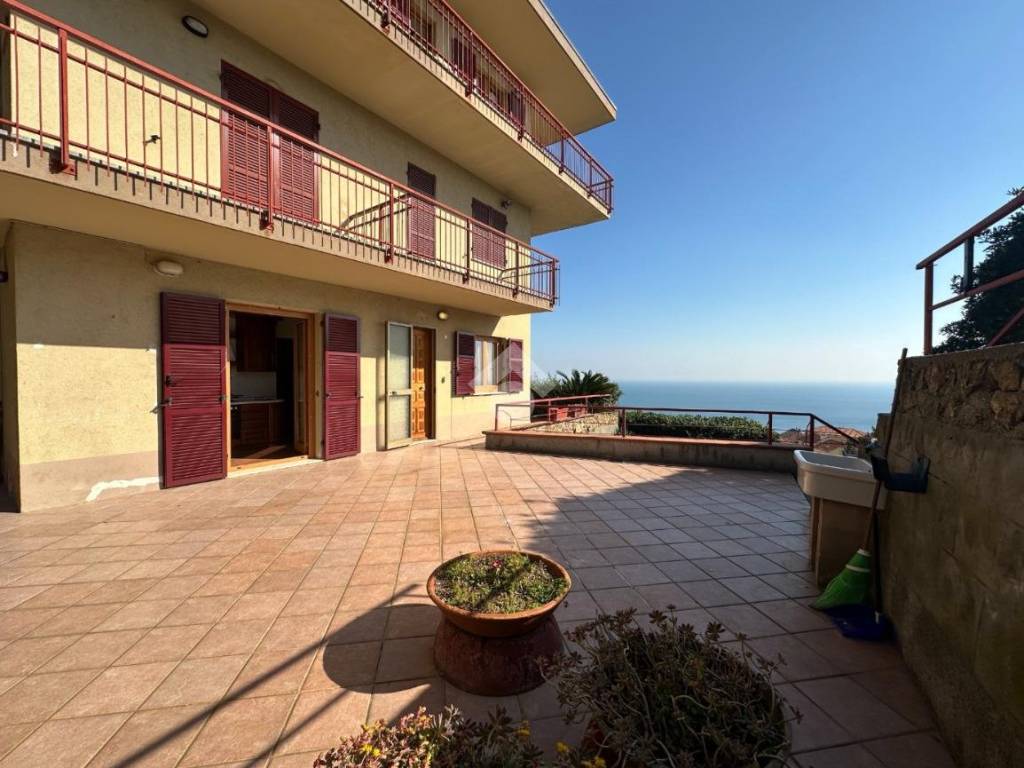 Appartamento a Bergeggi in Via Pian dei Rossi, 7 - Foto 2