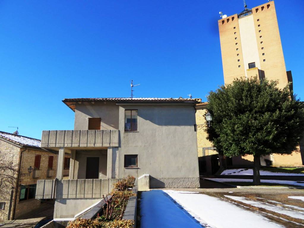 Appartamento a Gualdo in Piazza Vittorio Emanuele - Foto 2