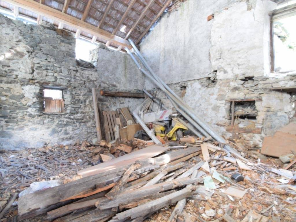 Casa indipendente a Antey-saint-andrè in Località Liex - Foto 2