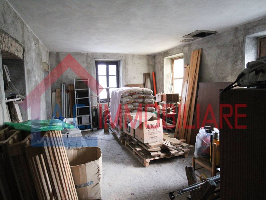 Villa a Vergiate in Via Corgeno, 70 - Foto 4