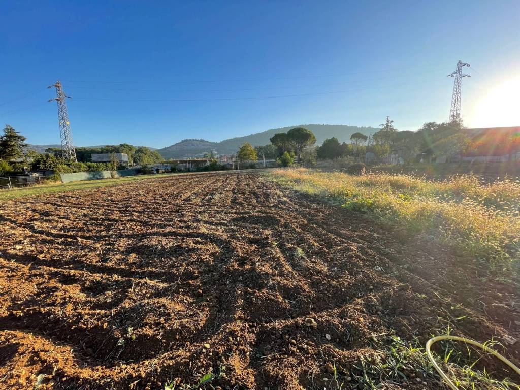Terreno a Perugia in Via Elio Vittorini, 46 - Foto 4