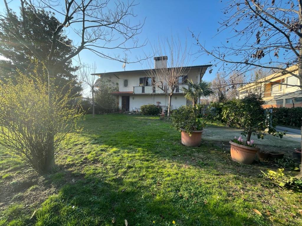Villa a Forte dei marmi in Via dell'Acqua, 1 - Foto 3