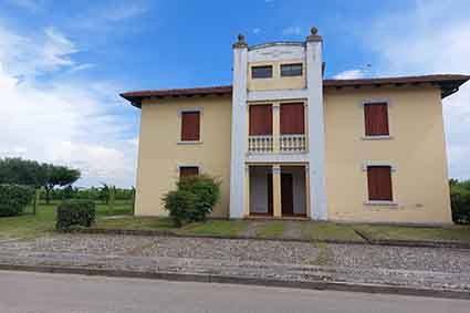 Villa a Codroipo in Via Rivolto, 14 - Foto 3