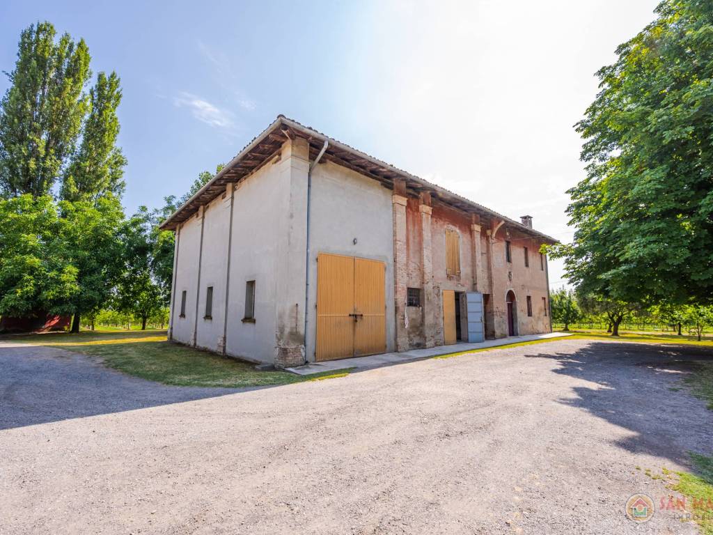 Casa indipendente a San giovanni in persiceto in Via Reno Vecchio, 1 - Foto 3