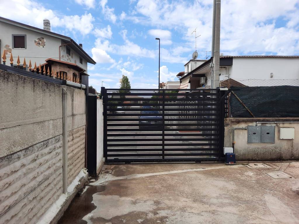 Appartamento a Aprilia in Via Olbia, 12 - Foto 3