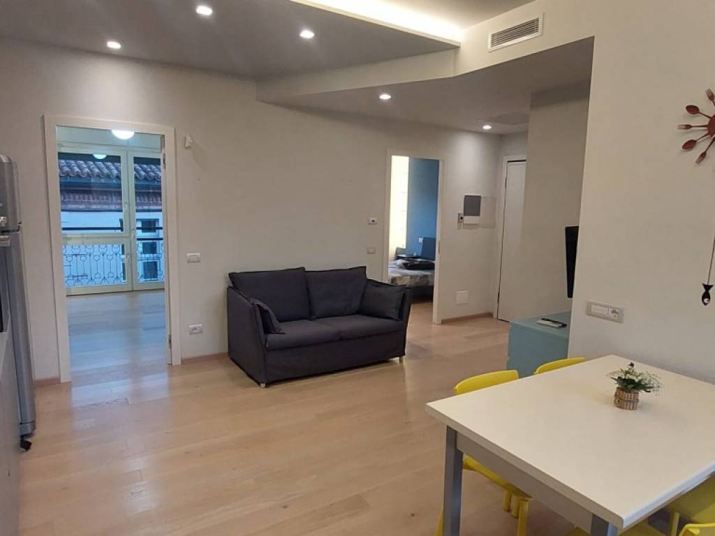 Appartamento a Alba in Via Camillo Benso di Cavour - Foto 4