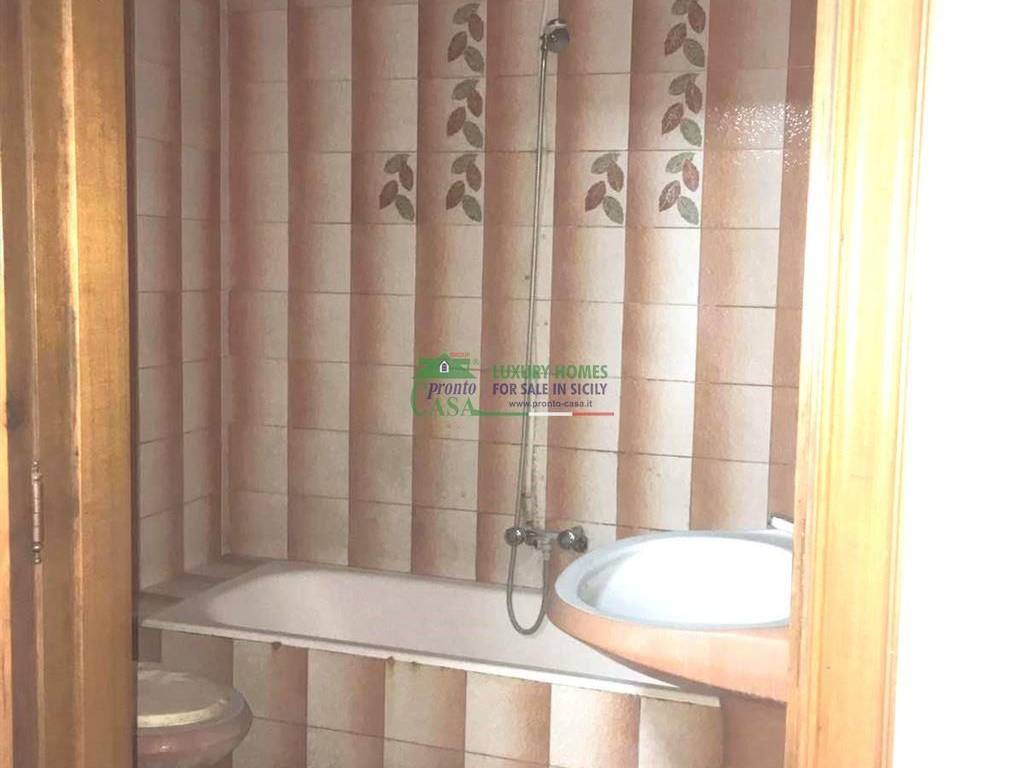 Casa indipendente a Comiso in VIA CIVILETTI ANGOLO VIA FIUME - Foto 5