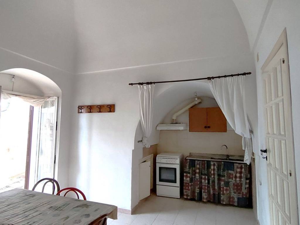 Appartamento a Ceglie messapica in Via Pisanelli s.n.c - Foto 4