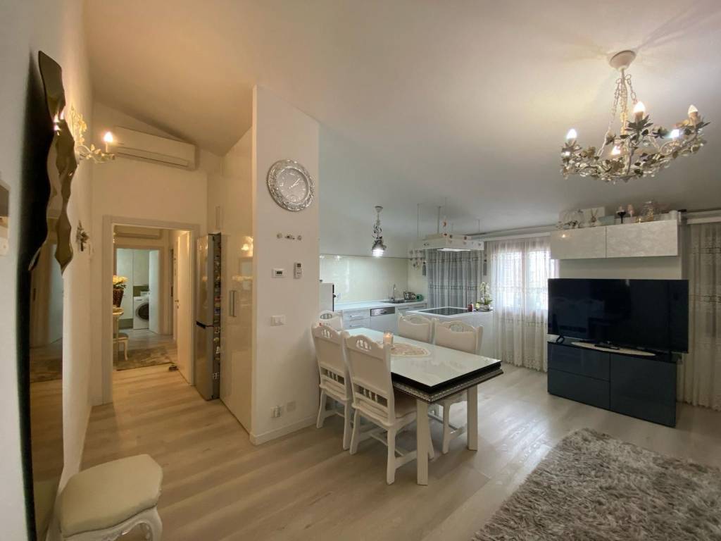 Palazzo / stabile a Cornuda in Via Giacomo Matteotti, 71 - Foto 3