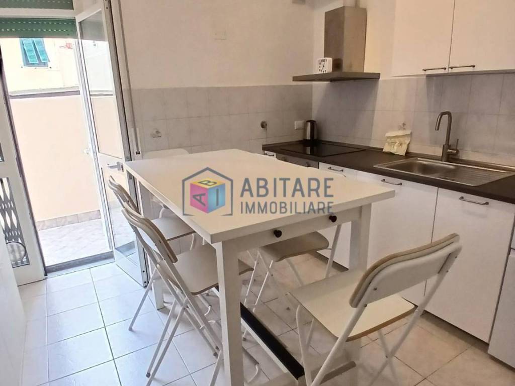 Appartamento a Livorno in Viale Francesco Petrarca, - Foto 2