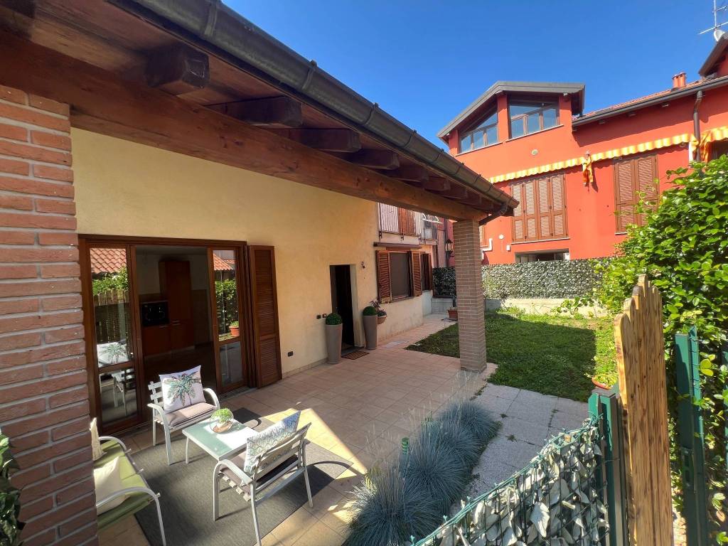 Appartamento a Binago in Via Regazzoni, 8 - Foto 2