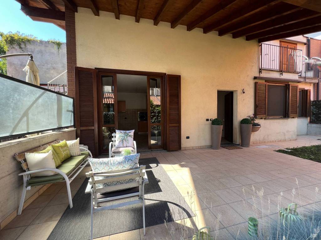 Appartamento a Binago in Via Regazzoni, 8 - Foto 2