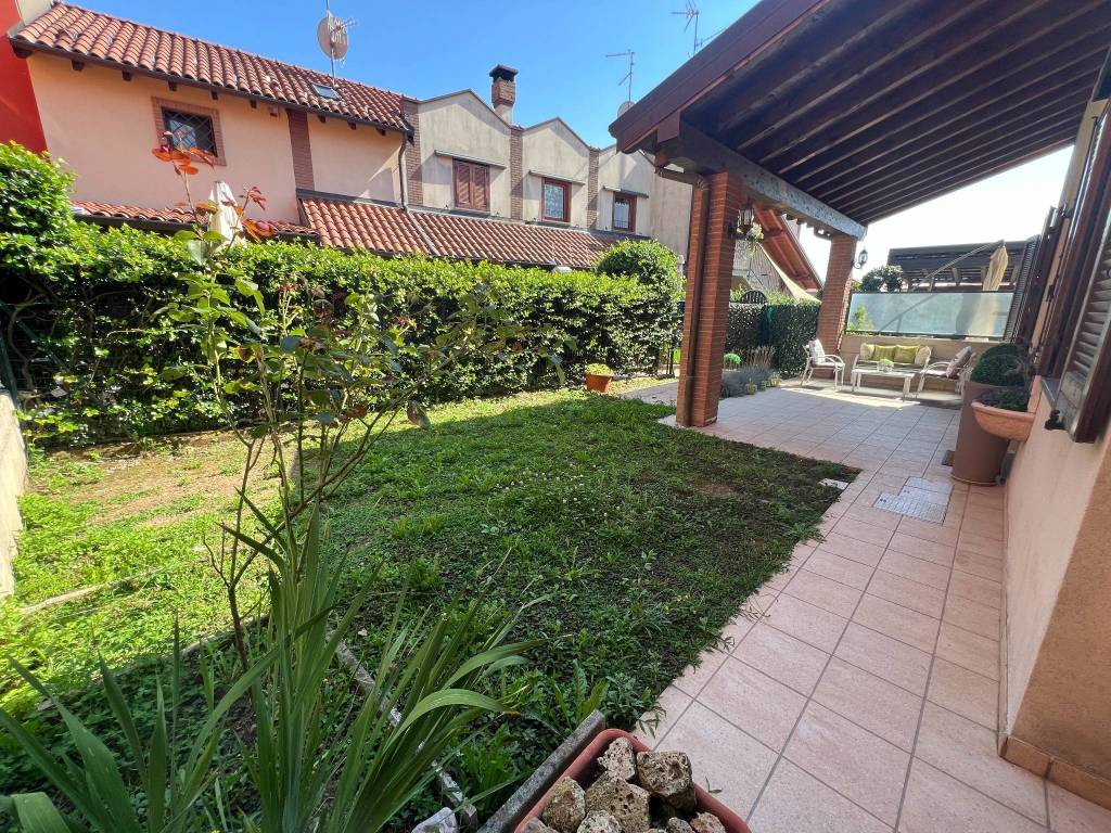 Appartamento a Binago in Via Regazzoni, 8 - Foto 4