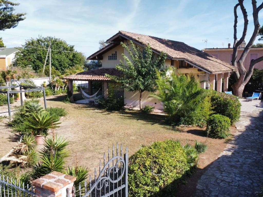 Villa a Terracina in Lido delle Ortensie - Foto 2