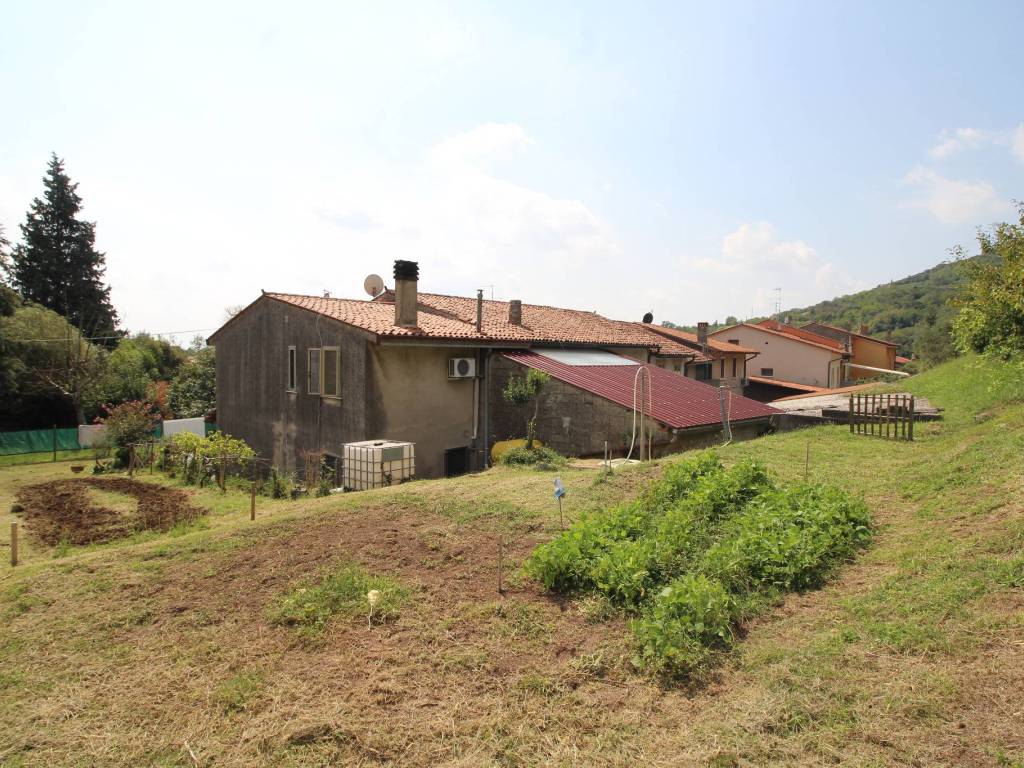 Casa indipendente a Gambellara in Via Luigi Sani, 14 - Foto 2