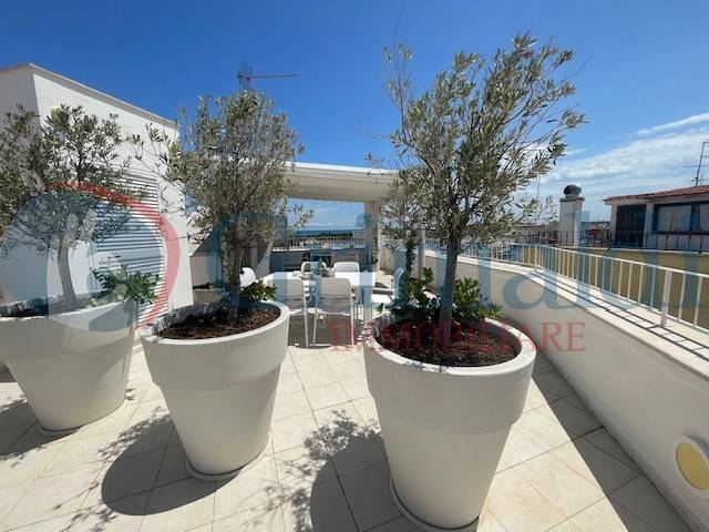 Palazzo / stabile a Trani in Via Porta Antica, 19 - Foto 2