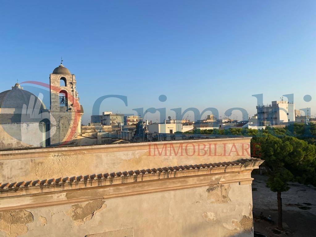 Palazzo / stabile a Trani in Via Alvarez, 54 - Foto 2