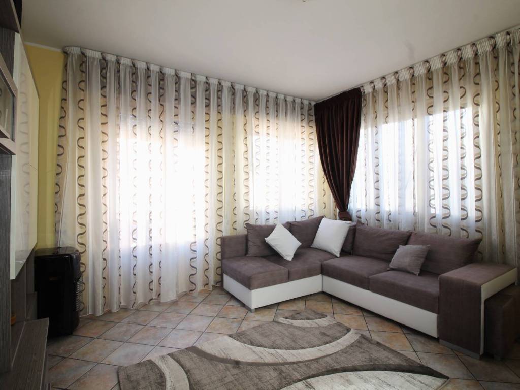 Casa indipendente a Bagheria in Via Caronia, 26 - Foto 5