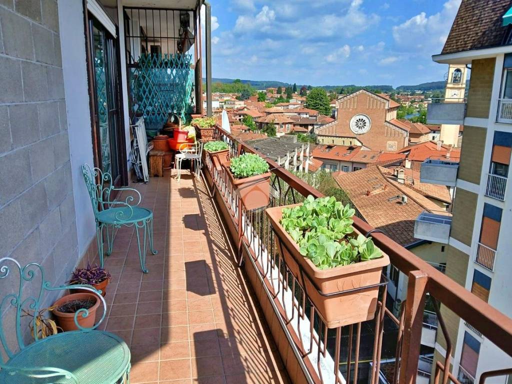 Appartamento a Sesto calende in via dell'olmo, 24 - Foto 4