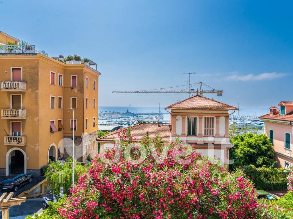 Villa a Imperia in Viale Giacomo Matteotti, 97 - Foto 4